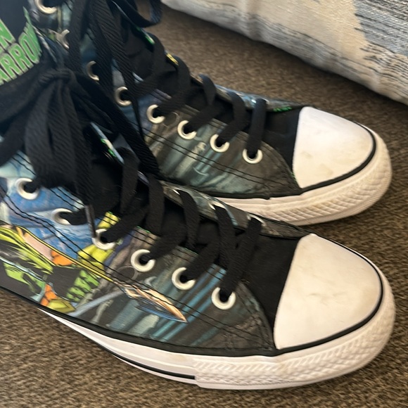 Converse
Dc Comics X Chuck Taylor All Star Arrow Sneakers Size Men 9.5 - Picture 4 of 13